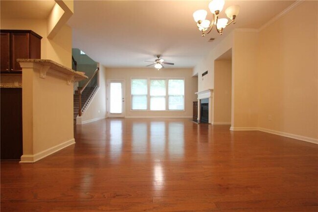Foto del edificio - 2132 Greencrest Cir