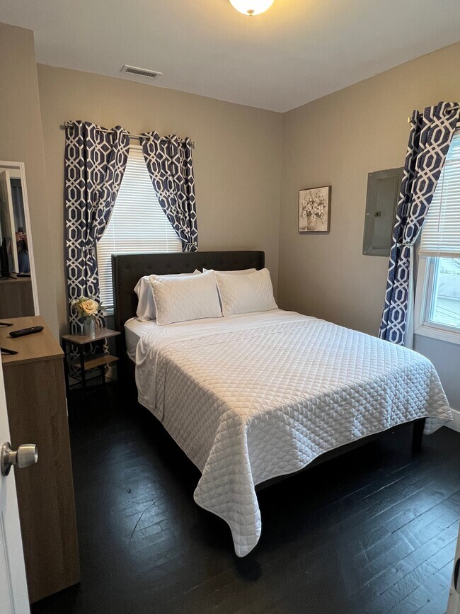 Photo - 1213 Jordan Ave Apartment