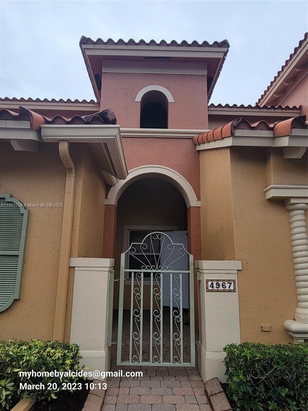 Foto principal - 4967 Tradewinds Ter