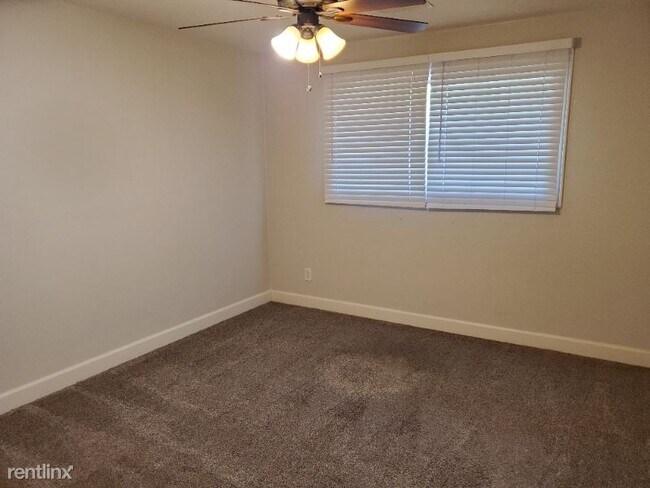 Building Photo - 3 br, 2 bath House - 6652 S La Rosa Dr