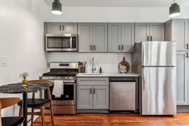 Photo - The Ivy Apartments
