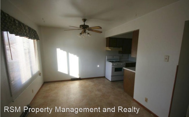 Building Photo - 506-520 East Ave