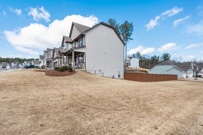 Building Photo - 160 Woodburn Dr
