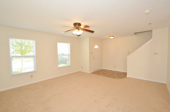 Building Photo - 12163 Maize Dr