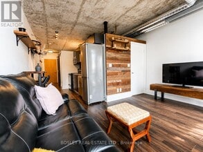 Building Photo - 150 Sudbury St