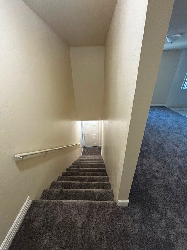 Foto del edificio - 8634 Menlo Ave