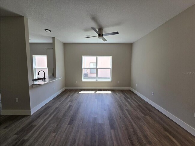 Building Photo - 7437 Mead Dr