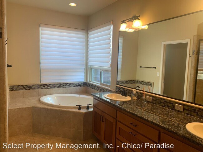 Foto del edificio - 4 br, 2 bath House - 1993 Poppy View Terrace