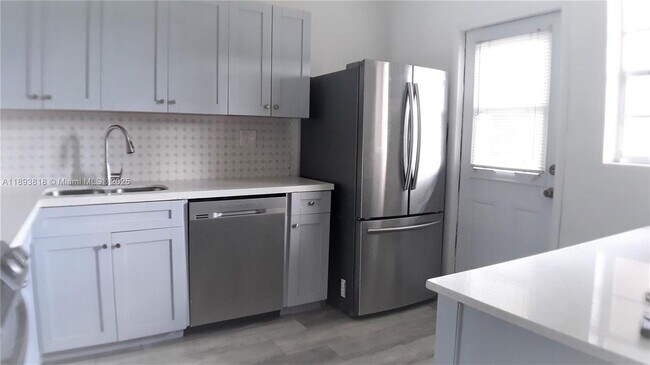Building Photo - 8101 SW 24th Ct