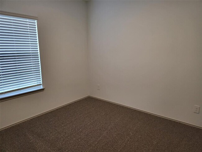 Building Photo - 7130 Dawn view Ln