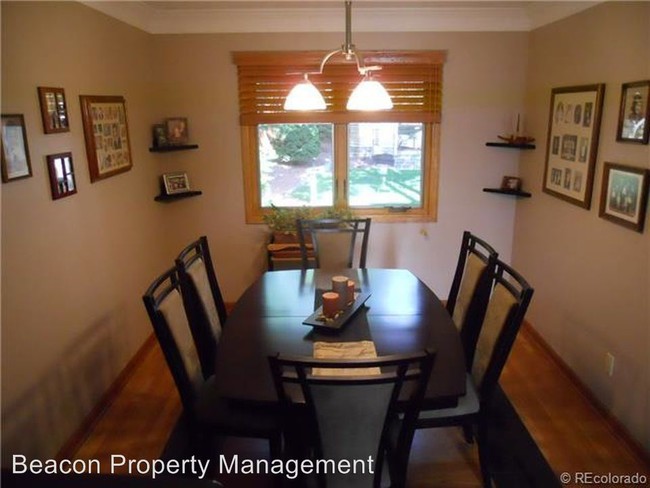 Foto del edificio - 4 br, 3 bath House - 1859 S. Beech St