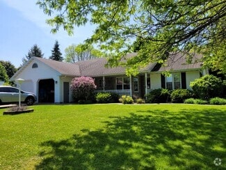 Building Photo - W5851 Hearthstone Dr