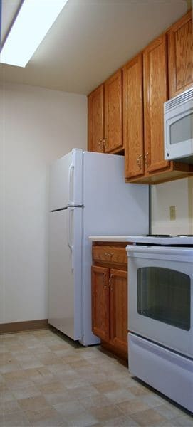 Kitchen 2 - Highland Terrace Apartments