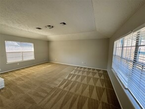 Building Photo - 23227 Low Ridge Rd