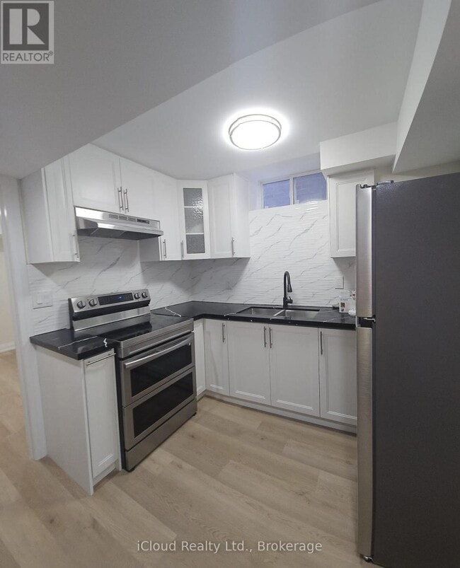 Building Photo - 1142 Skyridge Blvd