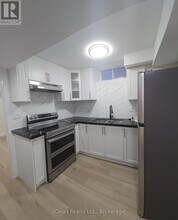 Building Photo - 1142 Skyridge Blvd