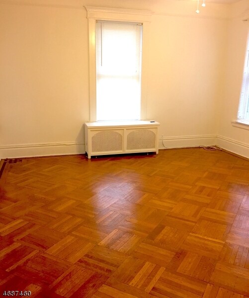 Foto del edificio - 120 Elliott Pl