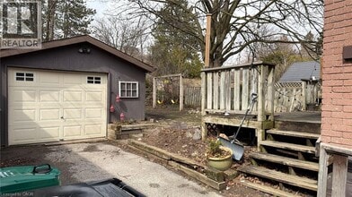 Building Photo - 134 Bridgeport Rd E