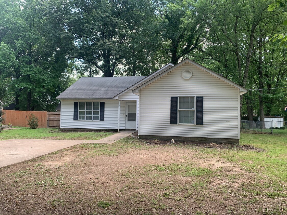 577 Old Humboldt Rd, Jackson, TN 38305 House Rental in Jackson, TN