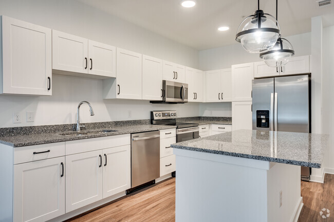 1BR, 1BA - 796SF - Tapestry Park