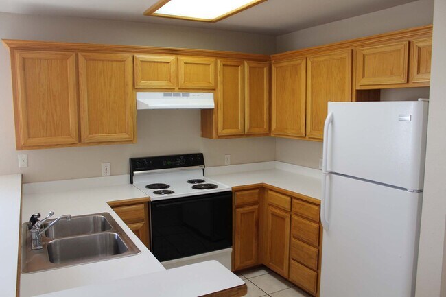 Foto del edificio - Great 3 Bdrm 2 Bath 1/2 Duplex in Denton Tx