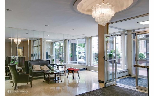 Foto del edificio - 3520 Leverich St