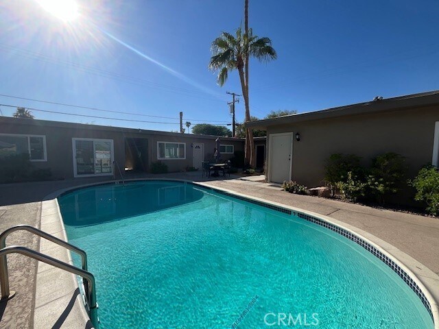 Foto del edificio - 45421 Sunset Ln