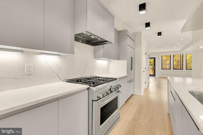 Foto del edificio - 330 16th St SE