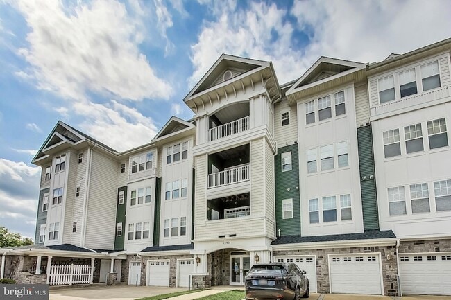 Foto del edificio - 13901 Belle Chasse Blvd