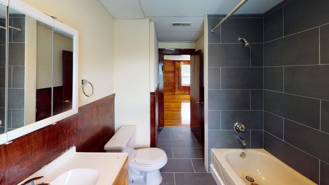 Building Photo - 19 Studley Ave