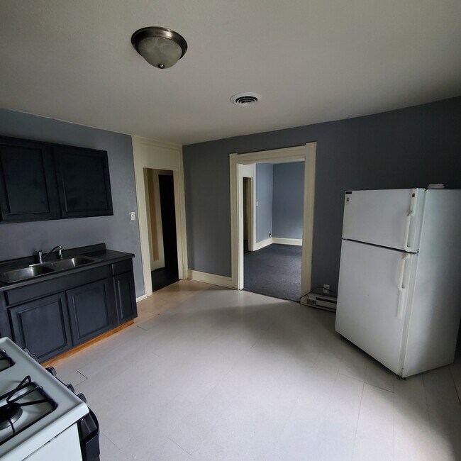 Building Photo - 931 Home Ave