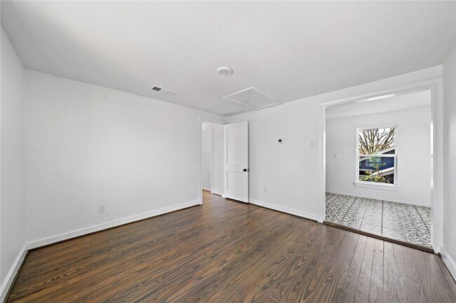 Foto del edificio - 4305 Watson St