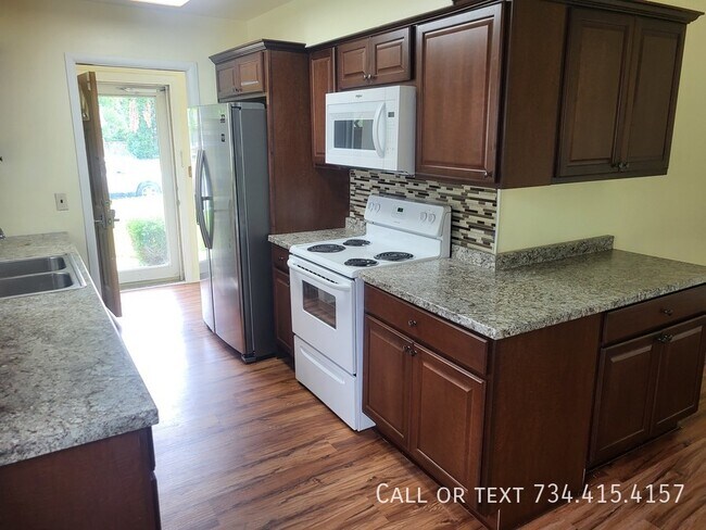 Foto del edificio - 2863 Marshall (2863 Marshall St)