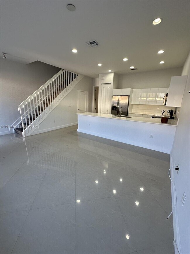 Foto del edificio - 14623 SW 7th St