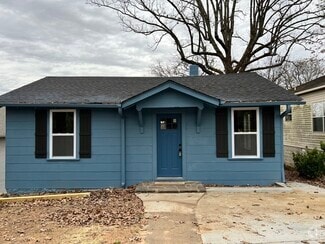 Building Photo - 411 S Maple St