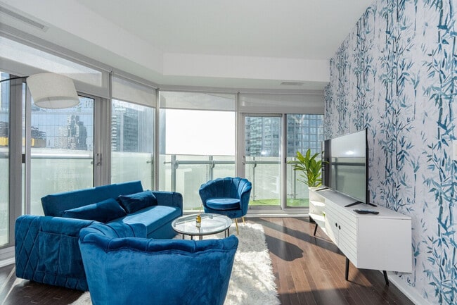 Building Photo - 14 York St