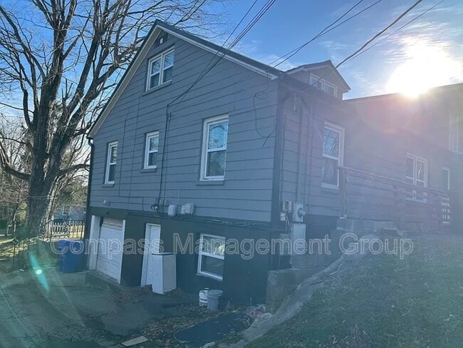 Building Photo - 3121 Conner Dr