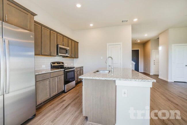 Building Photo - 2415 Cohorn Trl