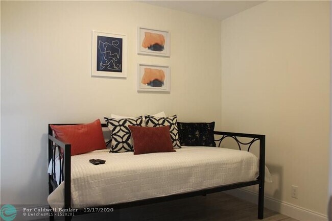 Foto del edificio - 4312 Sea Grape Dr