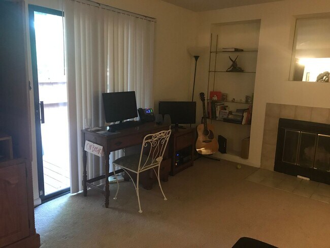 Foto del edificio - Lovely Townhouse in Finley Forest