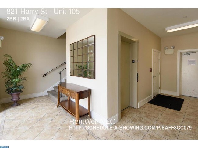 Building Photo - 821 Harry St