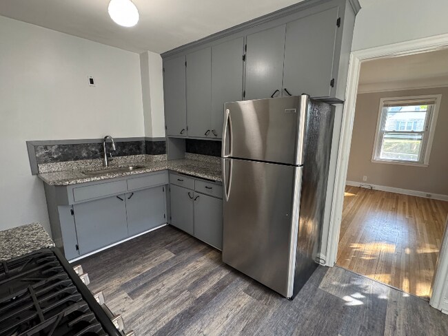 Foto del edificio - 4634 Cedar Ave S