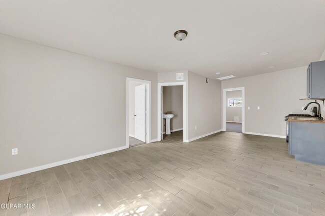 Building Photo - 8827 Mt Elbert Dr