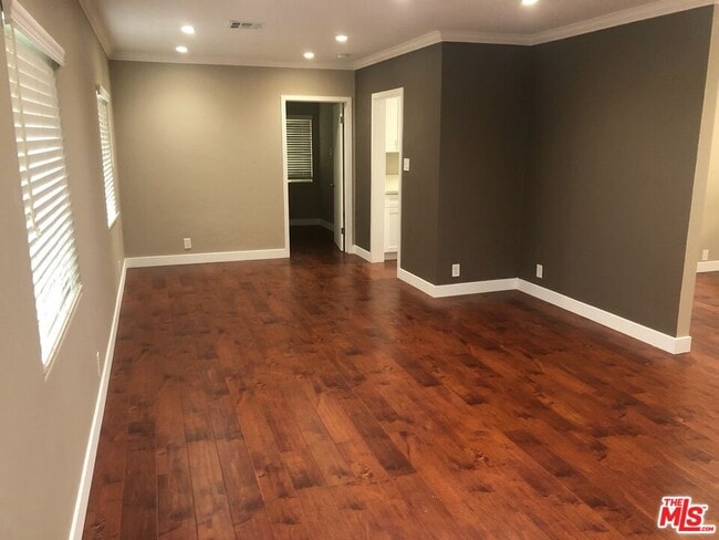 Building Photo - 5318 Alhama Dr