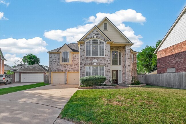 Building Photo - 13307 Misty Mill Dr