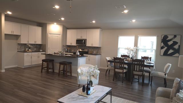 Foto del edificio - 3401 Triumph Dr