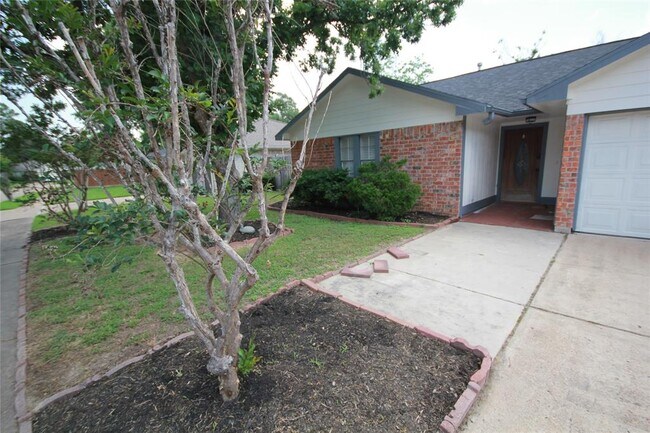 Foto del edificio - 22138 Birch Valley Dr