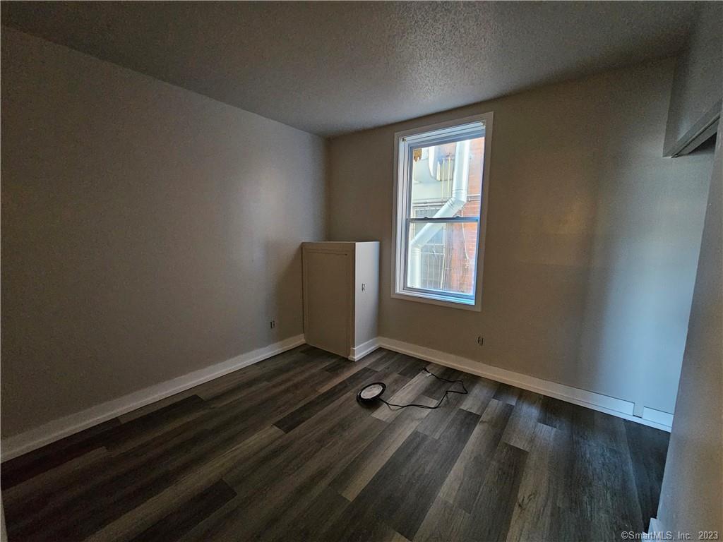 Primary Photo - 103 Grand Ave