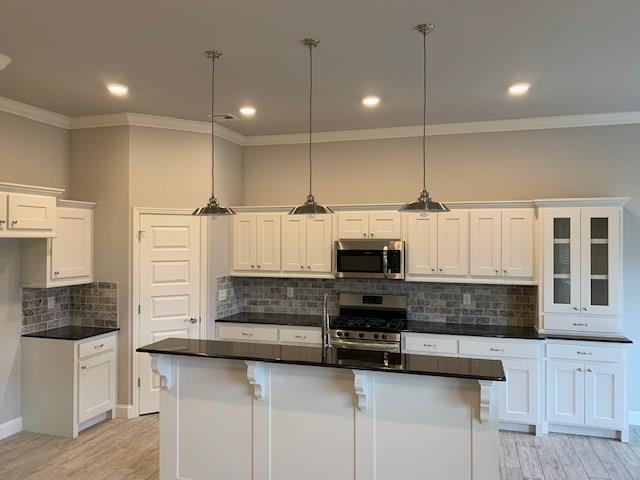 Building Photo - 5602 Sapphire Dr