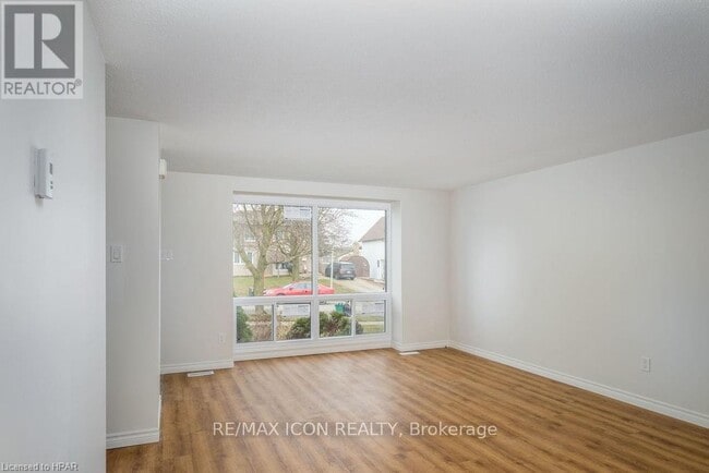 Building Photo - 55 Crehan Crescent